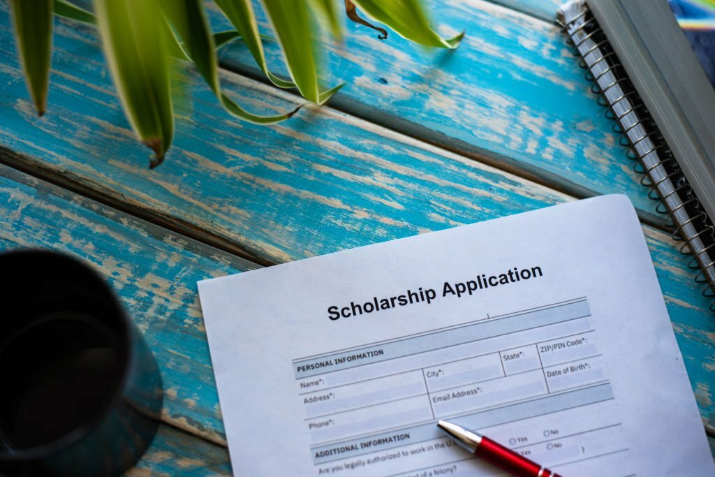 Study In Canada Scholarships Financial Aid Visa Admissions